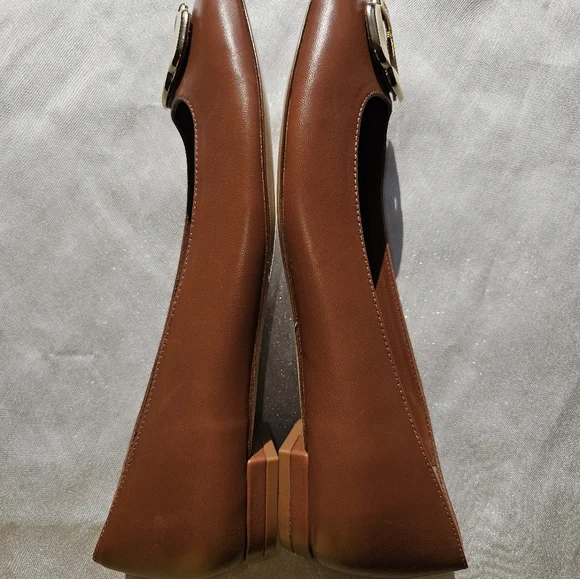Larroude Maria Flats Shoes in Brown CaramelSz 8.5